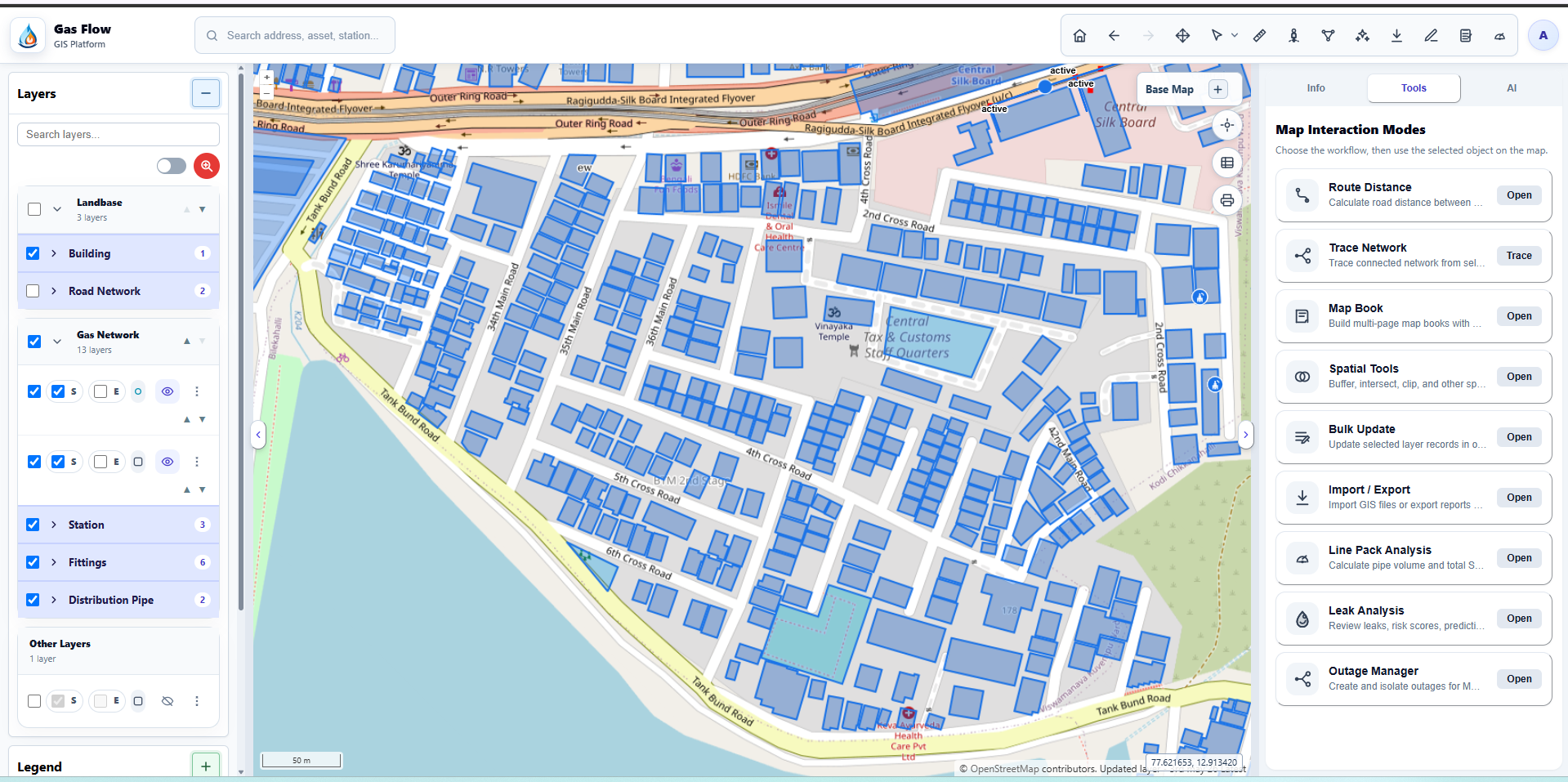 Gas Flow — gas network map viewer with pipeline layers, stations, fittings, and feature info